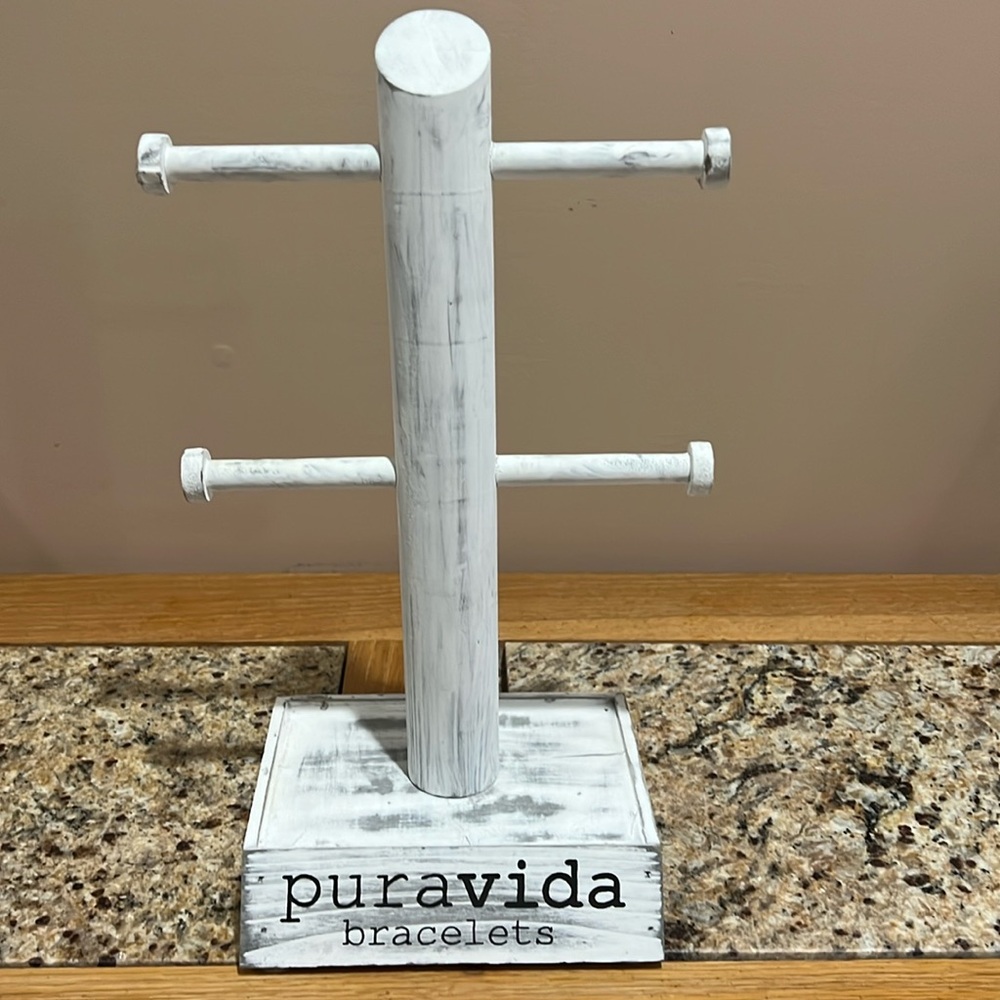 Pura Vida White Wood Bracelet Display Stand